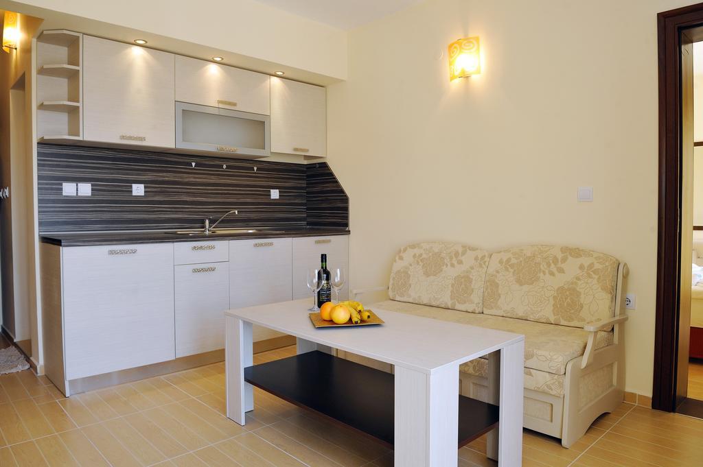 Hotel Iris Nessebar Quarto foto